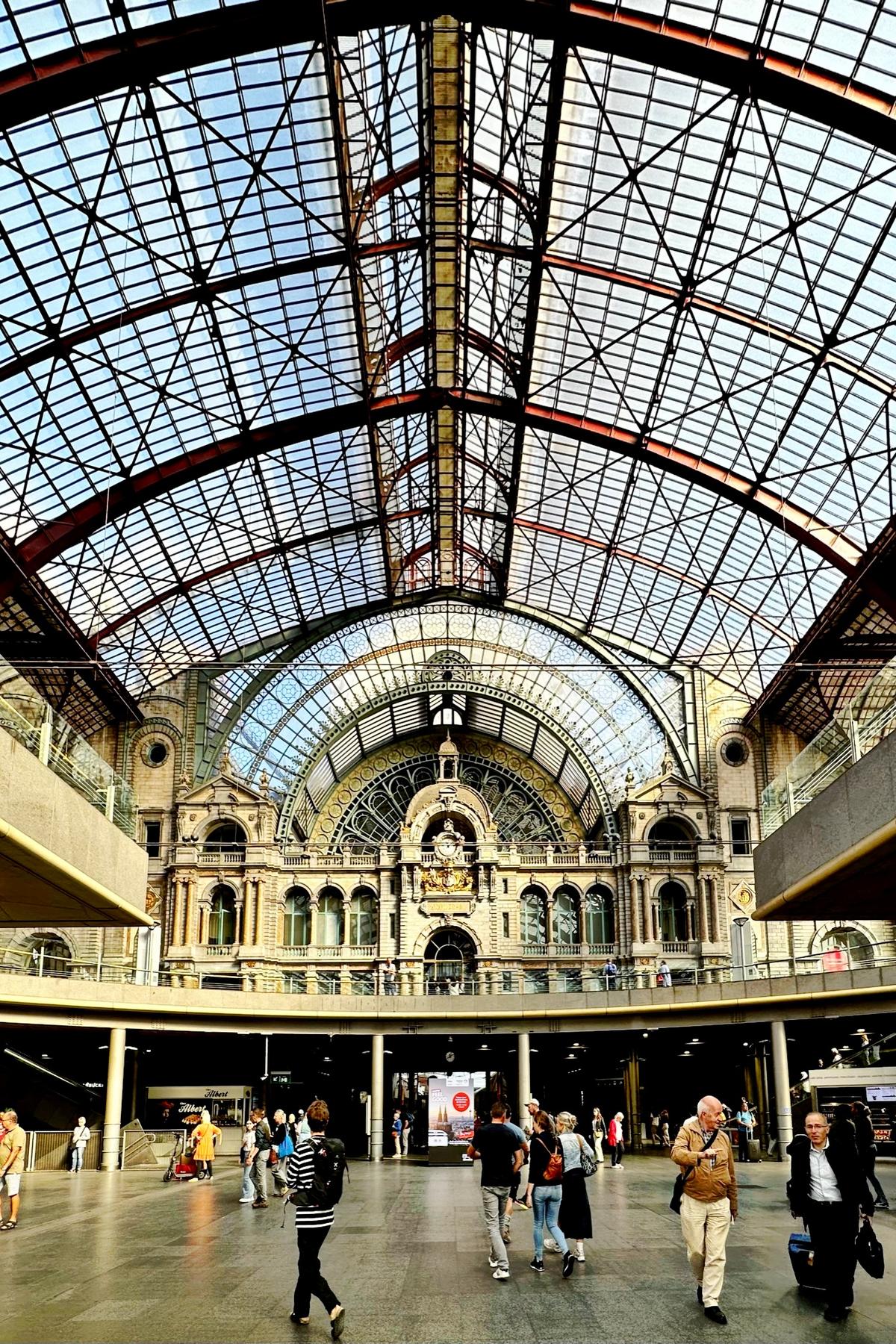 Antwerp Central station interior